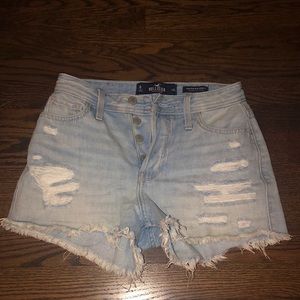 Light wash high-rise mom shorts